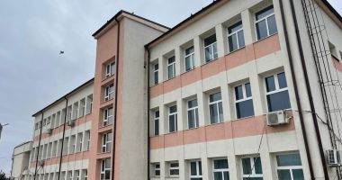 Stire din Social : Disperare mare! Spitalul Orăşenesc Hârşova începe să trateze pacienţi cu Covid-19