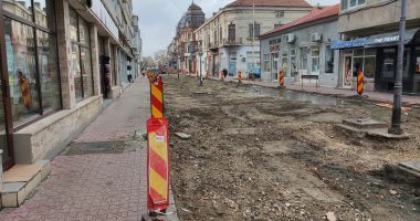 Strada Ștefan cel Mare, un imens șantier! Pietonii fac slalom printre tranșee și utilaje - 3