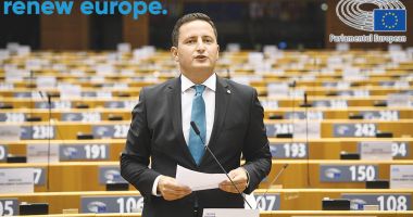 Stire din Politică-Administrație : Europarlamentarul USR Nicolae Ştefănuţă, apel la salvarea Pădurii Comorova. "Este o investiţie pentru viitor"