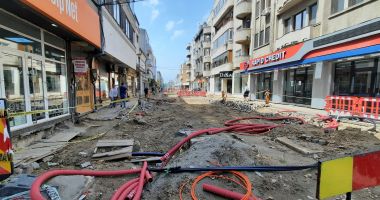 Magazine cu lacătul pe uşă şi disperare în rândul agenţilor economici de pe strada Ștefan cel Mare - 8