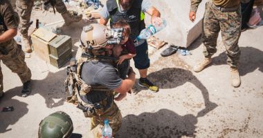 Stire din Actualitate : Evacuarea afganilor va continua chiar și după retragerea trupelor americane