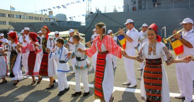 Galerie foto / Arma secretă a Marinei Române a ajuns piesă de muzeu. Când se va mai scufunda Delfinul? - 4