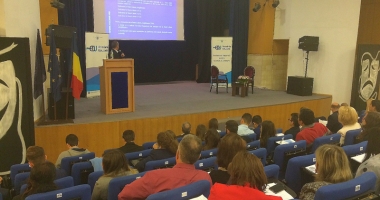 "Sunt profesori care s-au săturat de fițele unor directori și își asumă participarea la concurs!" - 2