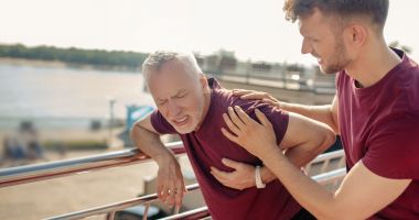 Stire din Sănătate : Vă bate inima prea tare? Tahicardia poate duce la complicații grave