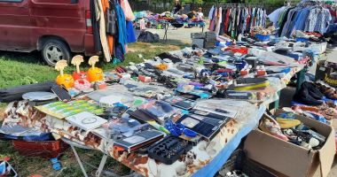 La pas prin cel mai mare târg săptămânal din județul Constanța, printre vechituri și legume de țară! - 4