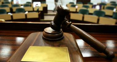 Stire din Eveniment : Taxele de timbru din 2015: cât te costă să divorțezi sau să contești o amendă