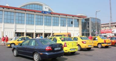 Stire din Social : Taximetriștii, la capătul puterii! "Se vrea eliminarea de pe piață a firmelor legale?!"