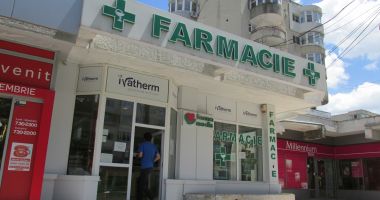 Farmaciile, luate cu asalt pentru cumpărarea testelor rapide de Covid - 2