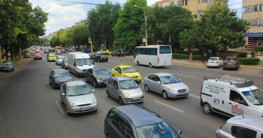 Stire din Economie : Timbrul de mediu și "japca" autorităților. De ce statul român încasează în continuare o taxă ilegală?
