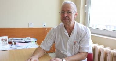 Stire din Sănătate : Suferința bolnavilor de tiroidă. Operația este vitală
