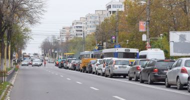 Stire din Social : Nu vă enervaţi! Trafic îngreunat deoarece se lucrează la infrastructura de apă