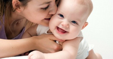 Stire din Diverse : Ce trebuie să știe despre alimentație mămicile care alăptează