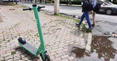 Constanța, împânzită de trotinete electrice lăsate aiurea! Iată ce e de făcut - 3