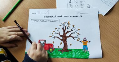 Prigoniți din propriile școli, profesorii ucraineni au semnat contracte de muncă în România - 3