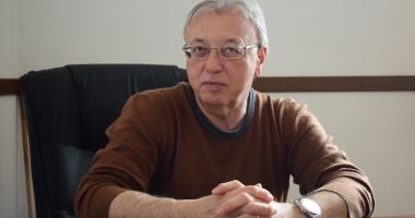 Anchetă într-un liceu din Constanţa. Cine îi scapă pe elevii silitori de derbedei? - 2