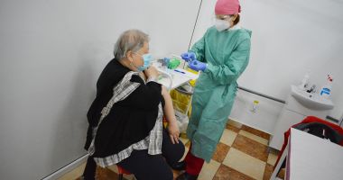 Vaccinarea bate pasul pe loc la sate. „Oamenii nu înţeleg, sunt greu de convins!” - 2