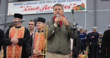 Primarul Florin Mitroi a inaugurat piața agroalimentară din Valu lui Traian - 2