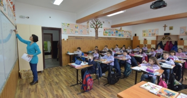 Veste bună pentru profesorii constănțeni. Cine va primi cel mai mare salariu