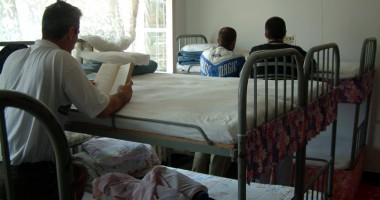DEZVĂLUIRI CUTREMURĂTOARE despre viața după gratii: în mizerie și fără demnitate - 2