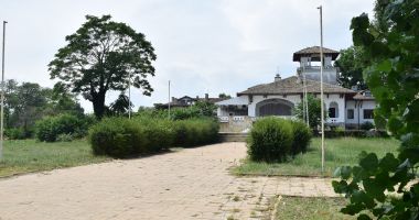 Bătălie în instanță pe Vila Regală din Mamaia: „E ruină, nu anulați vânzarea!” - 4
