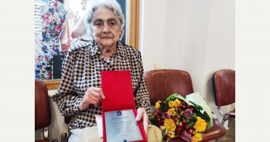 Aprecieri și ropote de aplauze dedicate avocatei Valerica Zamfir. "Model de urmat pentru toate generațiile!" - 2