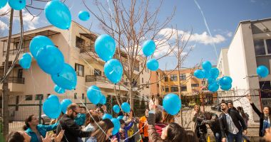 Stire din Social : Campania „Un dar necesar”, organizată cu ocazia Zilei Autismului