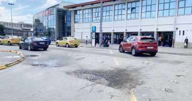 Un nou proiect SF? Piaţetă cu spaţii verzi, parcare etajată pentru maşini şi pasaje subterane, la Gară - 3