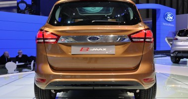 Stire din Economie : Ford a decis întreruperea temporară a activității la uzina de vehicule din Craiova