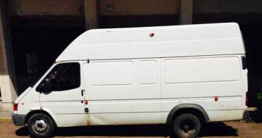 Stire din Eveniment : Ford Transit căutat de două decenii, găsit la frontieră