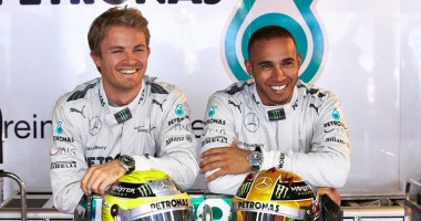 Stire din Sport : Lewis Hamilton și Nico Rosberg, cei mai rapizi în cea de-a doua sesiune de antrenamente