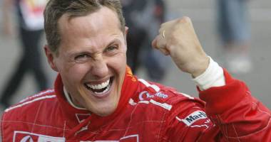 Stire din Sport : "Starea de sănătate a lui Michael Schumacher se îmbunătățește"