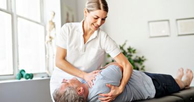 Stire din Sănătate : Afecțiune care se manifestă prin scăderea forței musculare