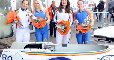 Stire din Sport : Forza România, forza Constanța! Bobul feminin de 4, "Fulgerul Alb"