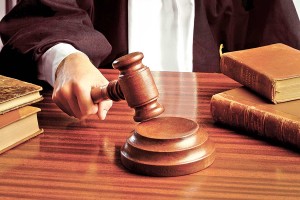 Stire din Eveniment : Fost deputat, condamnat pentru că și-a angajat fiica la propriul cabinet