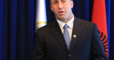 Stire din Actualitate : Fostul luptător de gherilă Ramush Haradinaj  a devenit premier