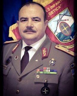 Stire din Eveniment : Fostul comandant al Brigăzii 9 Mecanizate "Mărășești", condus pe ultimul drum