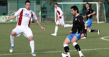 Stire din Sport : Fotbal / FC Viitorul joacă, mâine, cu FC Neftehimik Nizhnekamsk