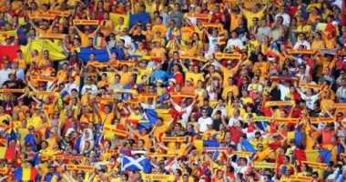 Stire din Sport : Biletele pentru peluze la meciul România - Andorra s-au epuizat !