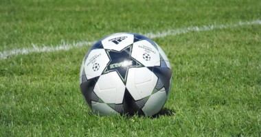 Stire din Sport : Fotbal / Noi selecționeri ai echipelor naționale de juniori