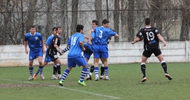 Stire din Sport : Fotbal / Bătaie între juniorii FC Farul și cei ai Viitorului