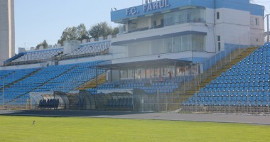 Stire din Sport : Soarta Farului se decide în septembrie