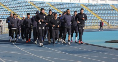 Stire din Sport : FC Farul ar putea rămâne fără antrenori și jumătate din lot