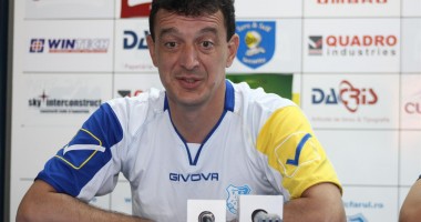 Stire din Sport : Fotbal / Vezi ce a declarat antrenorul FC Farul despre meciul cu Delta Tulcea
