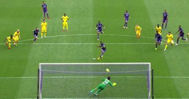 Stire din Sport : PSG, egal cu Strasburg. Tătărușanu a apărat un penalty pentru Nantes