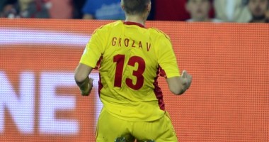 Stire din Sport : FOTBAL. Schimbări în primul 11 al Naționalei. Grozav revine, Mutu rezervă!