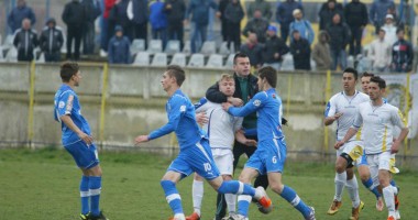 Incidentele de la meciul juniorilor A FC Farul 2010 - FC Viitorul, analizate de jandarmi