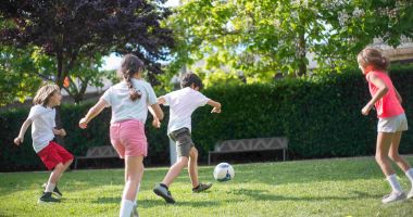 Stire din Social : Performanță pe teren: de ce contează alegerea corectă a echipamentului sportiv
