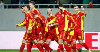 Stire din Sport : Fotbal / România va juca primul meci din istoria sa cu Australia, pe 6 februarie, la Marbella