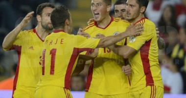 Stire din Sport : Fotbal / Vezi echipa probabilă a României pentru meciul cu Olanda, Mutu va fi titular