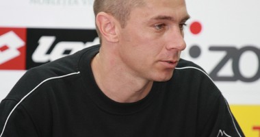 Stire din Sport : Fotbal / Antrenorul Sebi Tudor a plecat de la Sportul